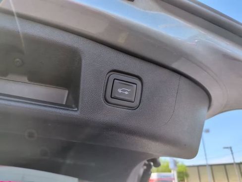 Used 2024 Chevrolet Blazer EV LT AWD/4WD image 16