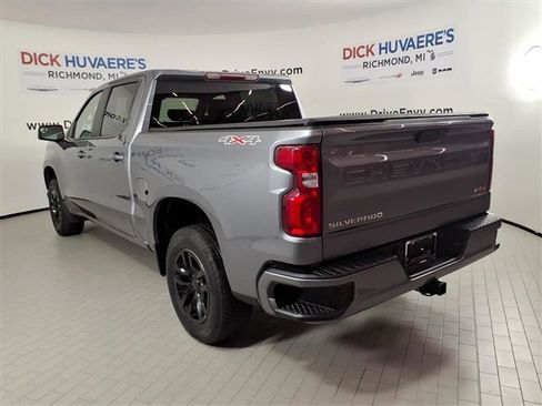 Used 2021 Chevrolet Silverado 1500 RST image 6