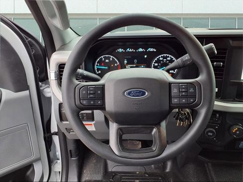 New 2026 Ford F550 4x4 Supercab Super Duty image 13