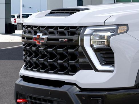 New 2026 Chevrolet Silverado 2500 ZR2 AWD/4WD image 13