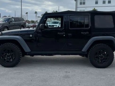 Used 2018 Jeep Wrangler Unlimited Sport image 2