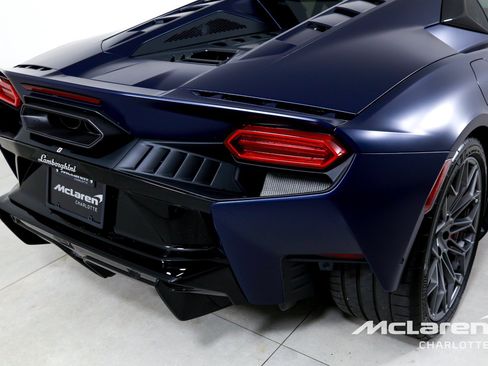 Used 2026 Lamborghini Temerario AWD/4WD image 35