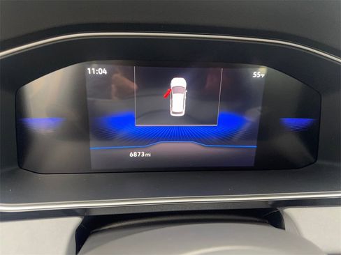 Used 2025 Volkswagen Jetta SE w/ Sunroof Package image 58