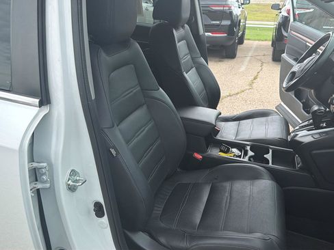 Used 2022 Honda CR-V EX-L image 17