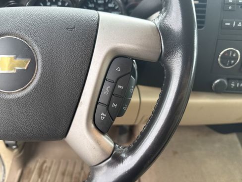 Used 2013 Chevrolet Silverado 2500 LT w/ Interior Plus Package image 15