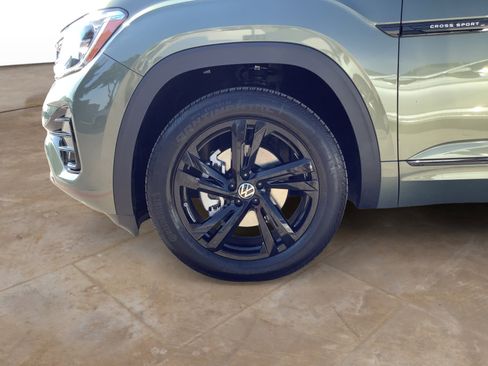 New 2026 Volkswagen Atlas Cross Sport SEL R-Line image 10
