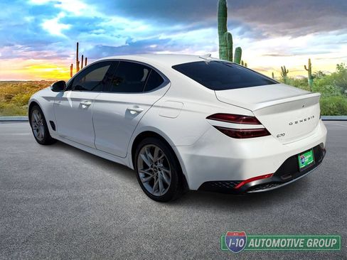 Used 2022 Genesis G70 2.0T RWD image 7