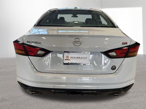 Certified 2024 Nissan Altima 2.5 SR FWD image 39