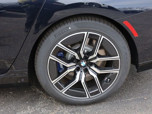 New 2026 BMW 760i xDrive w/ Executive Package image 42