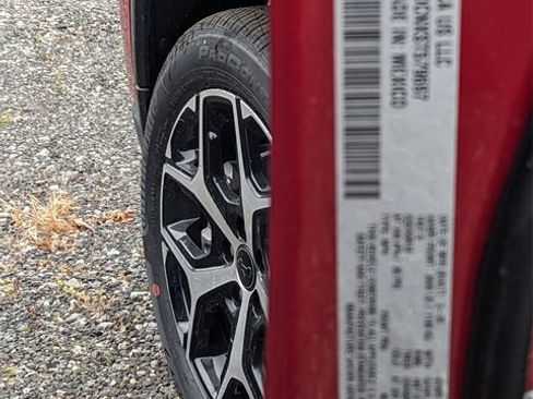 New 2025 Jeep Compass Limited w/ Sun & Sound Group image 26