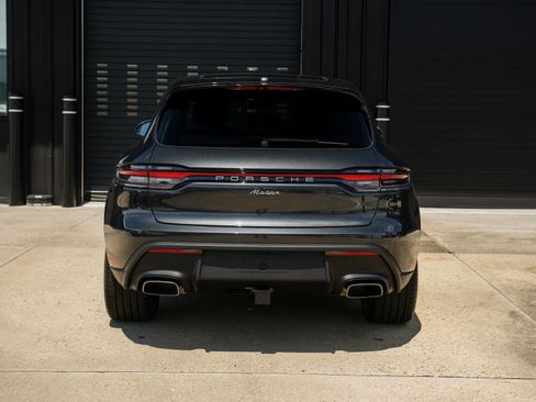 New 2026 Porsche Macan image 9