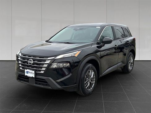 Used 2024 Nissan Rogue S image 1