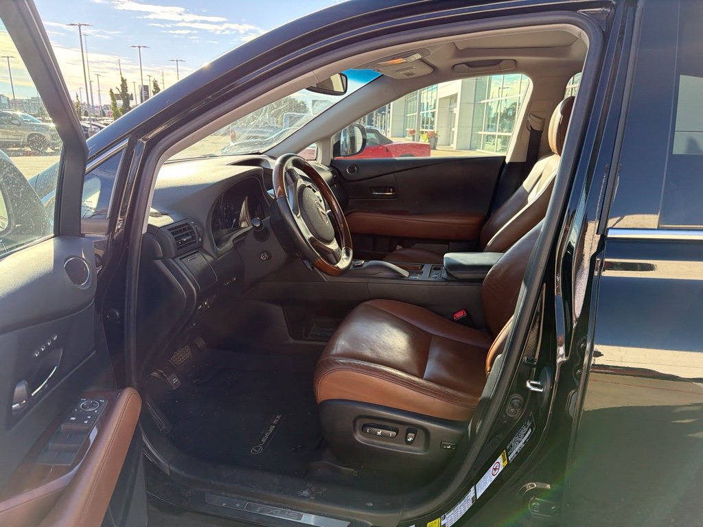 Used 2013 Lexus RX 350 FWD w/ Navigation Pkg image 2