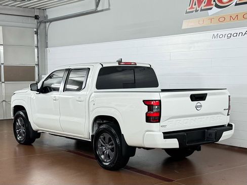 Used 2025 Nissan Frontier SV w/ SV Convenience Package AWD/4WD image 6
