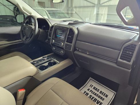 Used 2019 Ford Expedition XLT w/ Equipment Group 202A image 19