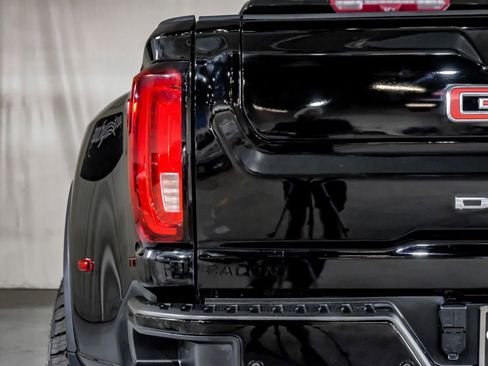 Used 2023 GMC Sierra 3500 Denali w/ Denali Ultimate Package AWD/4WD image 43