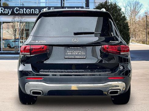Certified 2022 Mercedes-Benz GLB 250 4MATIC image 4