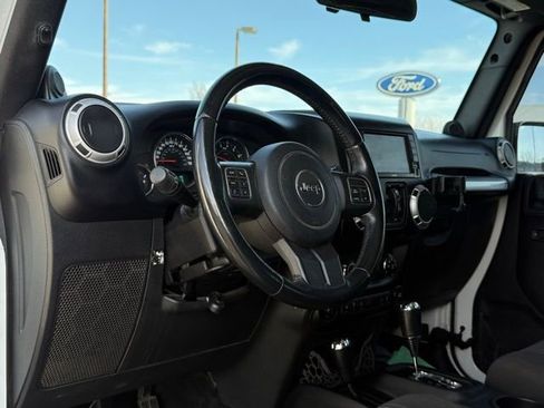 Used 2012 Jeep Wrangler Unlimited Sahara w/ Dual Top Group image 11