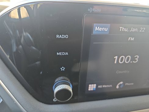 Used 2023 Hyundai Sonata SE image 16