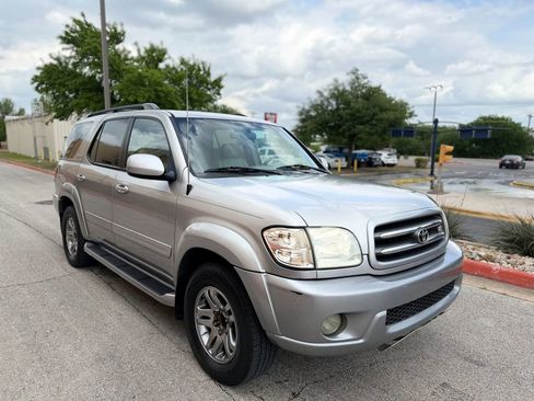 Used 2004 Toyota Sequoia Limited image 3