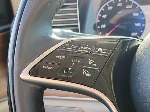 Used 2024 Mercedes-Benz GLE 350 4MATIC image 27