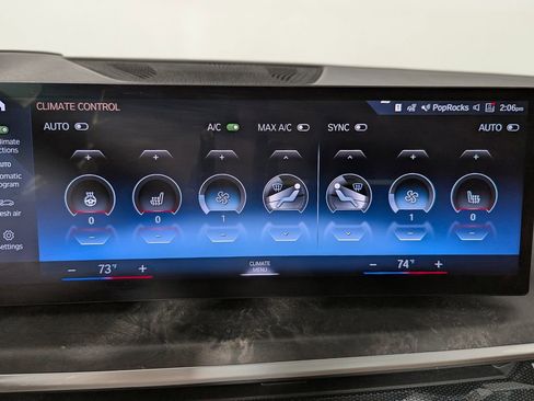 Certified 2023 BMW X7 xDrive40i w/ Premium Package image 26