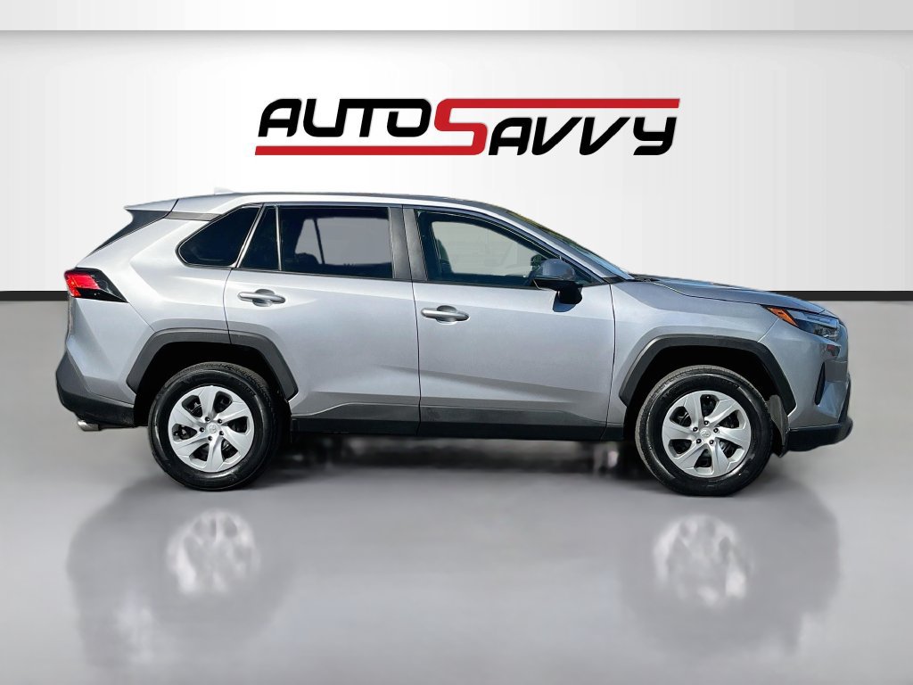 Used 2024 Toyota RAV4 LE FWD image 8