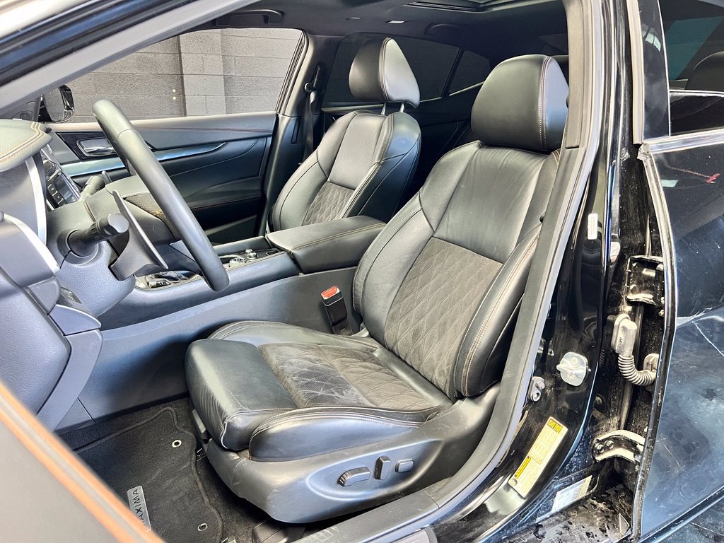 Used 2023 Nissan Maxima SR w/ Sport Mat Group FWD image 7