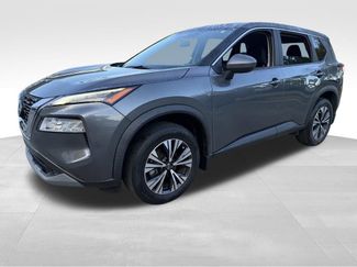 Used 2023 Nissan Rogue SV video 3