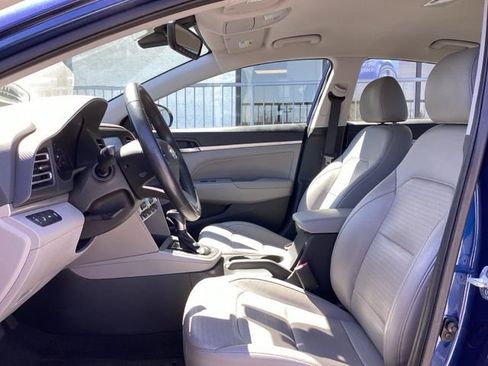 Used 2020 Hyundai Elantra Limited w/ Cargo Package (C1) FWD image 26