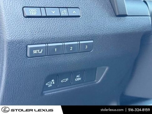 Used 2025 Lexus GX 550 w/ Accessory Package (2T) AWD/4WD image 28