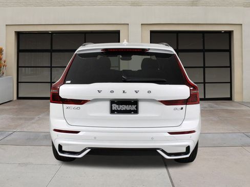 New 2026 Volvo XC60 B5 Core image 4
