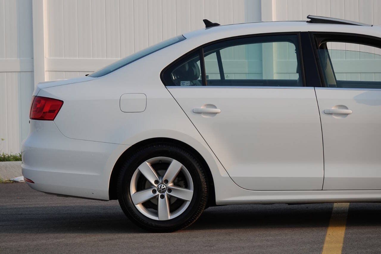 Used 2014 Volkswagen Jetta TDI FWD image 26