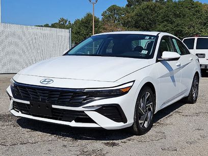 Used 2025 Hyundai Elantra SEL