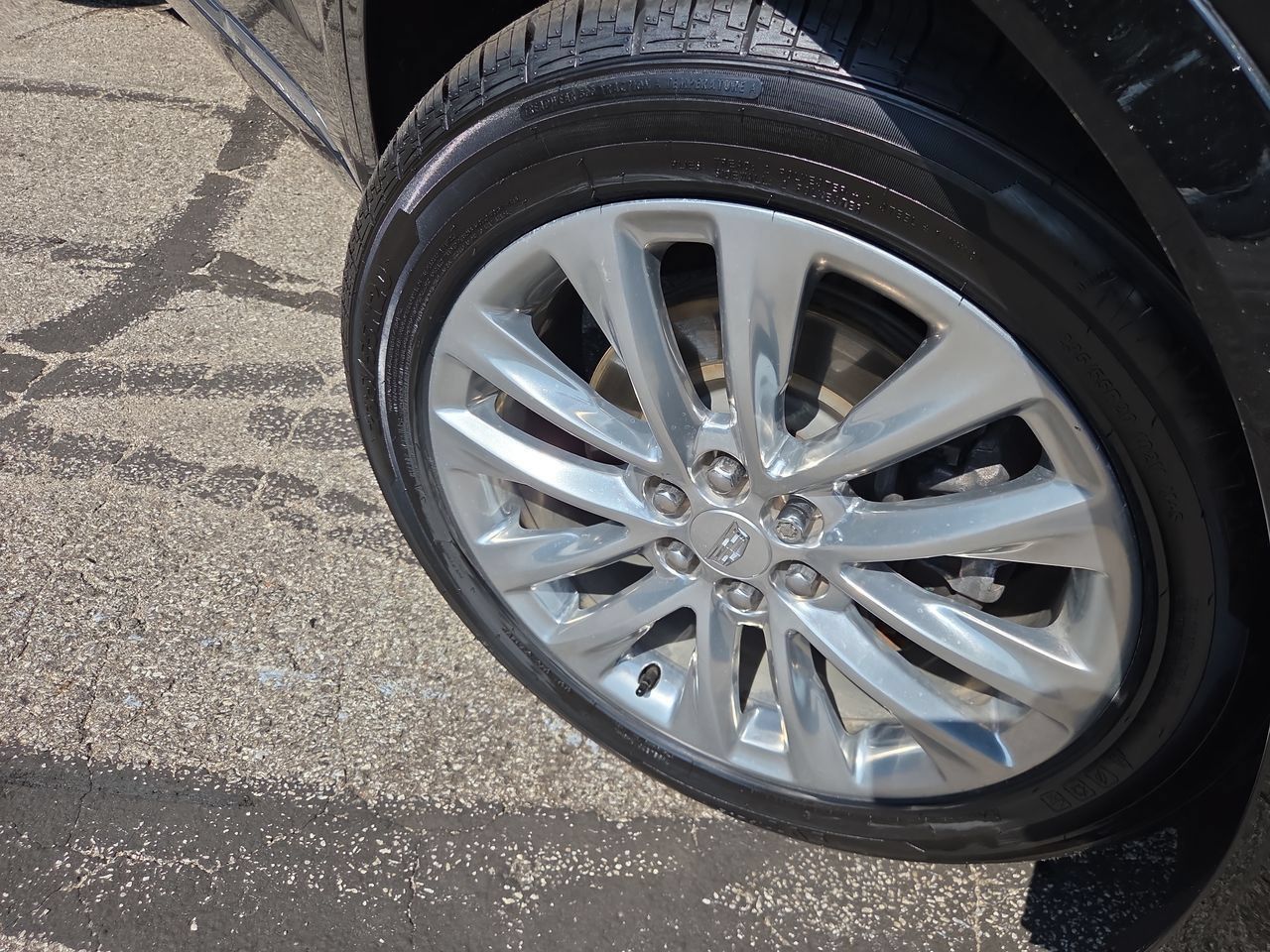 Used 2023 Cadillac XT6 Premium Luxury w/ Technology Package AWD/4WD image 11