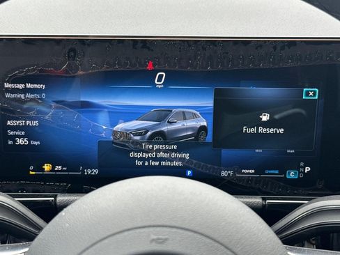 Used 2025 Mercedes-Benz GLA 35 AMG 4MATIC image 20