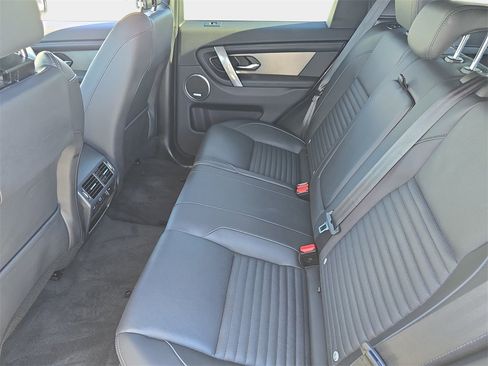 Certified 2025 Land Rover Discovery Sport Dynamic SE image 14