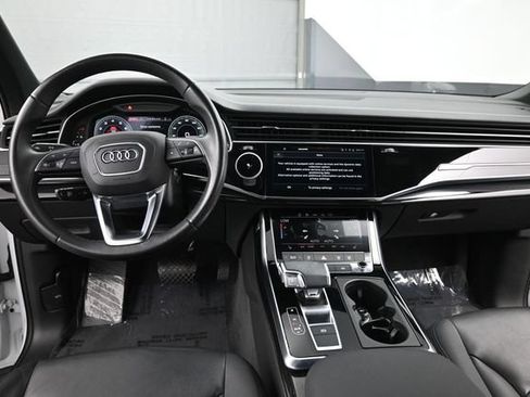 Used 2023 Audi Q7 3.0T Premium w/ Convenience Package AWD/4WD image 18