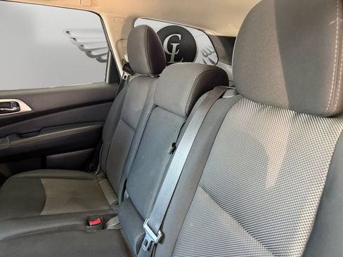 Used 2018 Nissan Pathfinder S FWD image 13