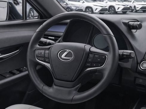 Used 2022 Lexus UX 200 w/ Accessory Package (Z1) FWD image 26