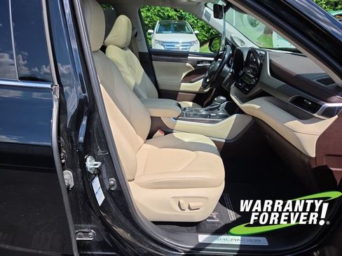 Used 2021 Toyota Highlander Limited AWD/4WD image 15