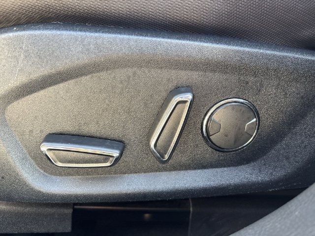Used 2019 Ford Fusion SE w/ Equipment Group 151A FWD image 20