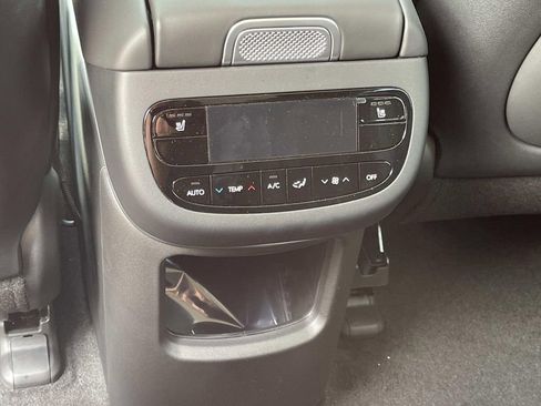 New 2026 Hyundai Ioniq 9 SEL image 17