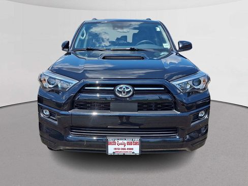 Used 2022 Toyota 4Runner TRD Sport AWD/4WD image 3