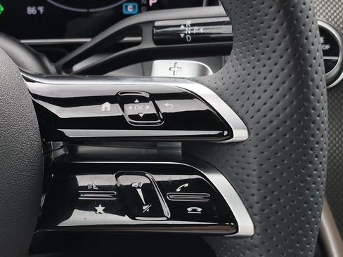 Certified 2026 Mercedes-Benz GLC 300 image 27