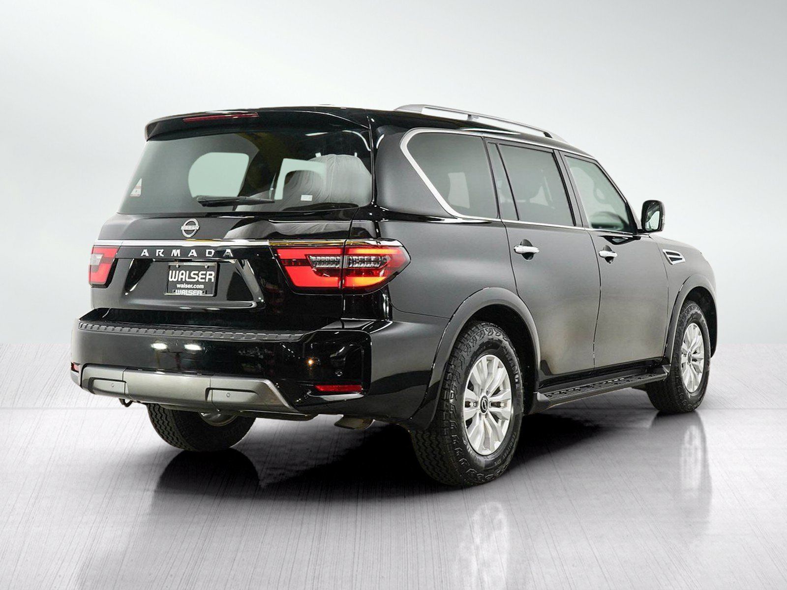 Used 2024 Nissan Armada SV AWD/4WD image 5