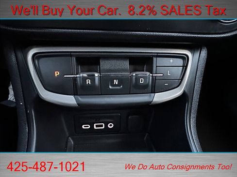 Used 2024 GMC Terrain Denali w/ Denali Premium Package image 25