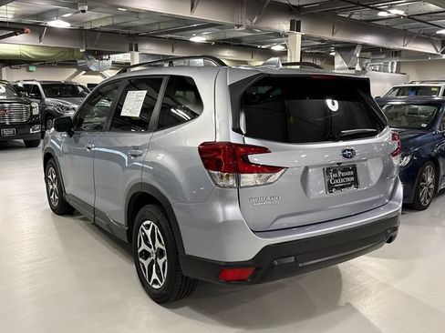 Certified 2021 Subaru Forester Premium AWD/4WD image 4