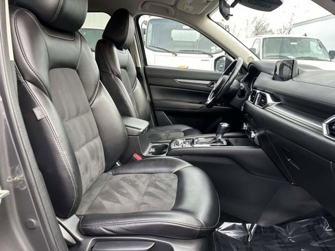 Used 2018 MAZDA CX-5 Touring image 26