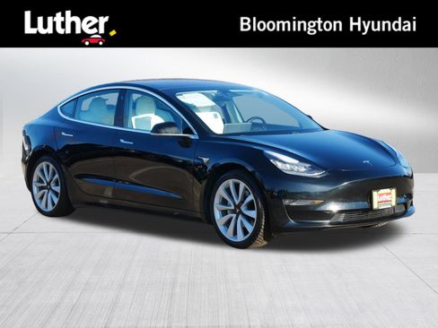 Used 2019 Tesla Model 3 Long Range image 1